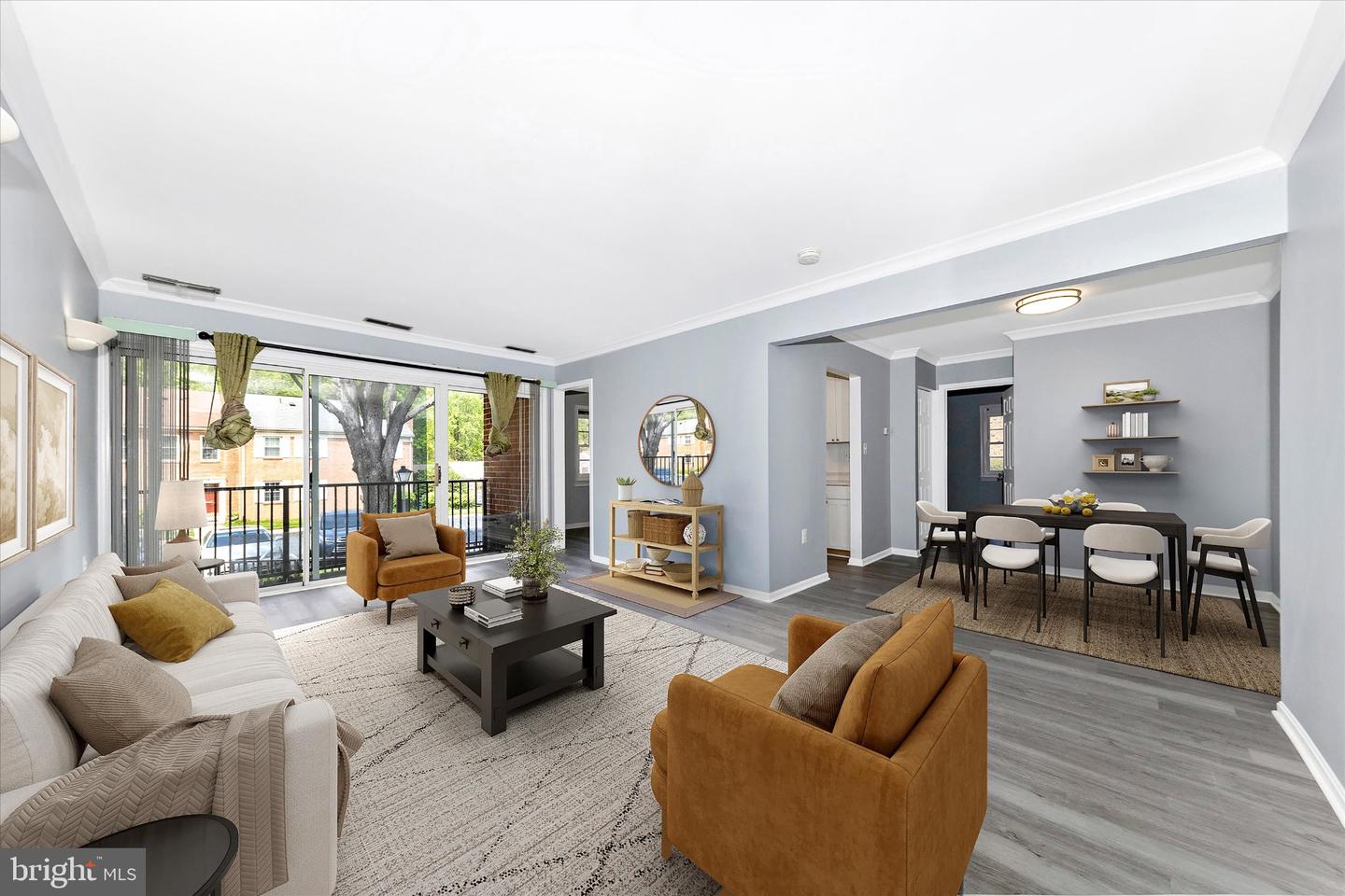 884 College Parkway #201