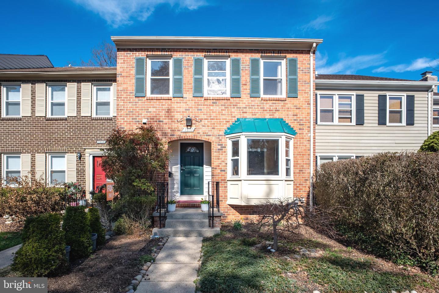 7857 Heatherton Lane, Rockville