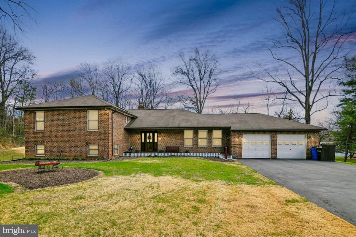 705 Marshall Manor Drive, Silver Spring