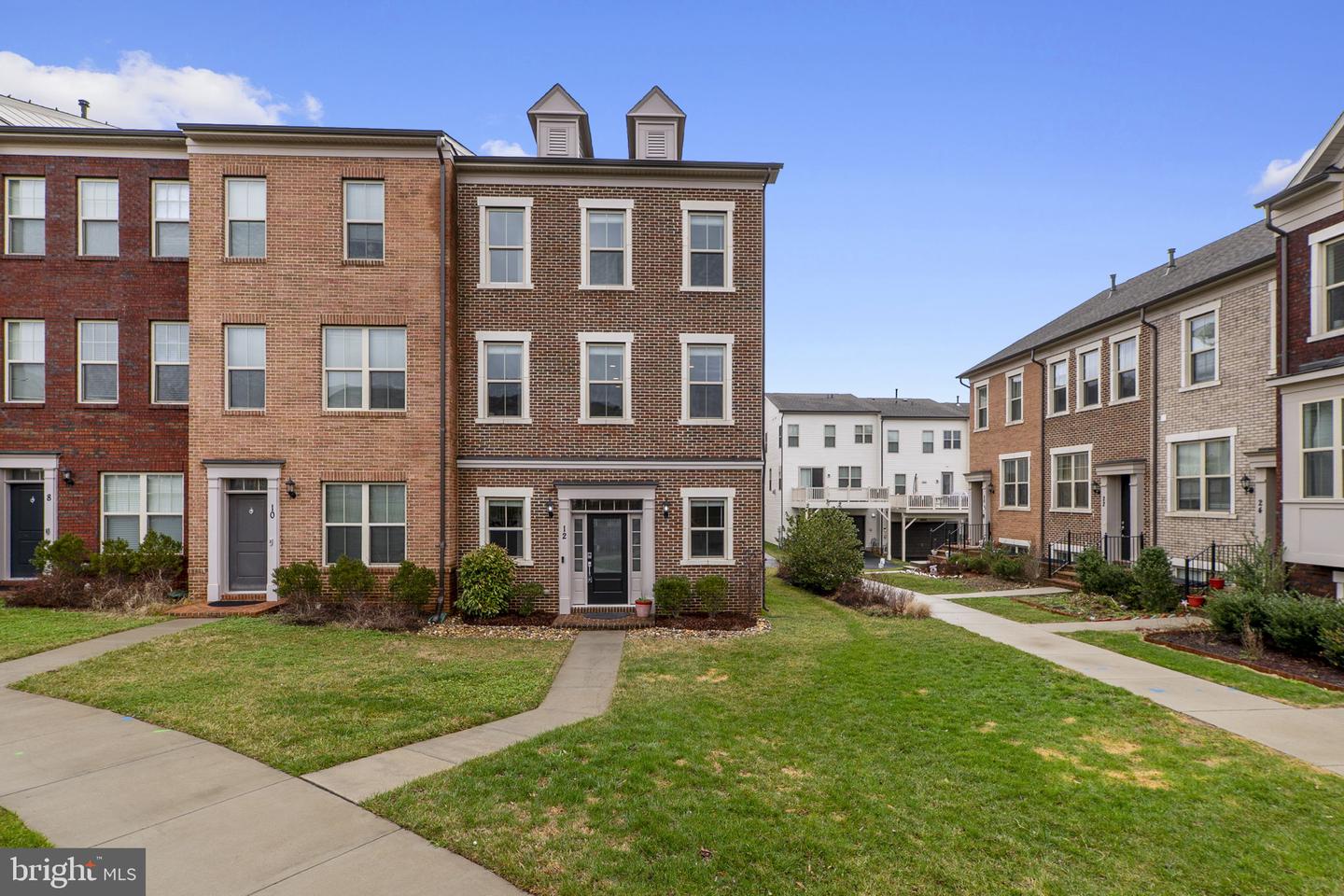12 Painted Lady Way, Clarksburg