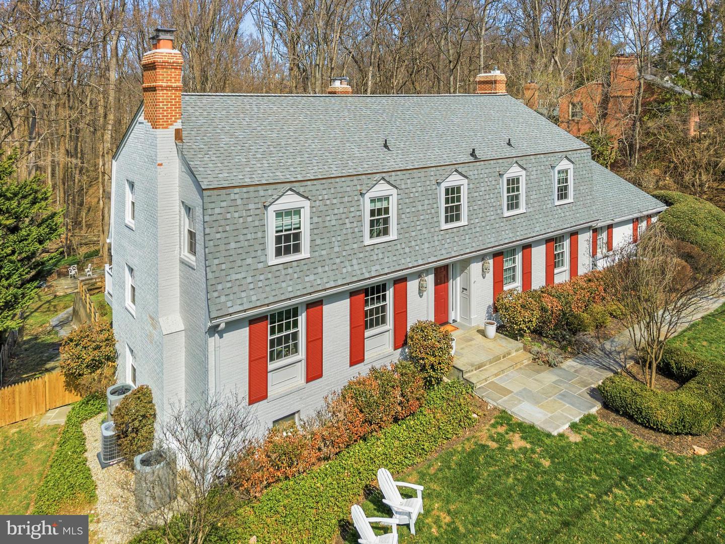 7917 Greentree Road, Bethesda