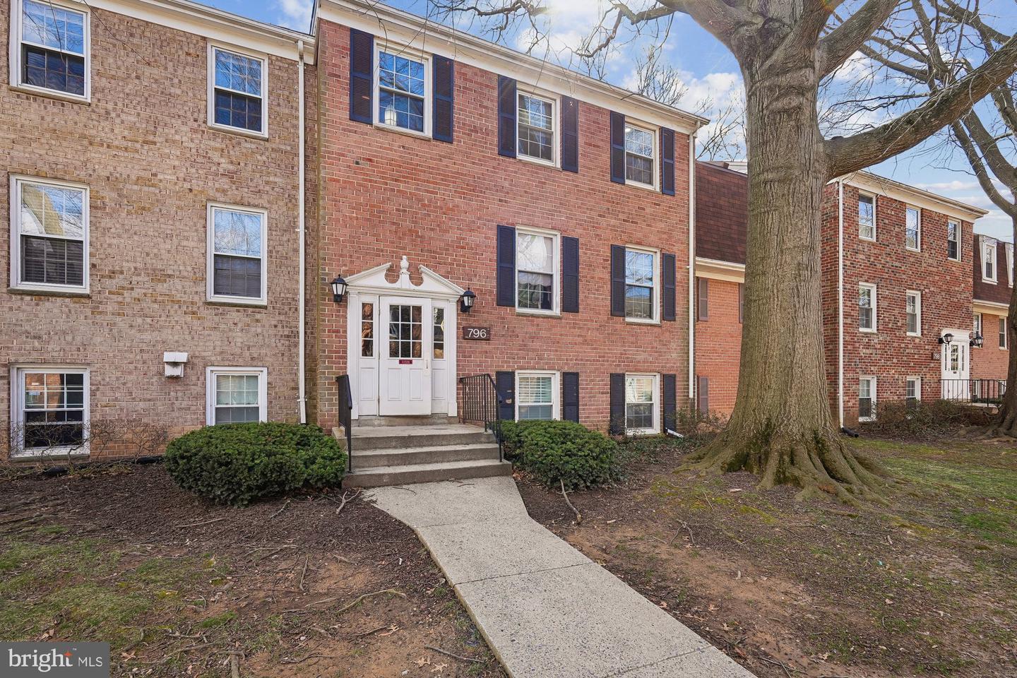796 Quince Orchard Boulevard #201, Gaithersburg