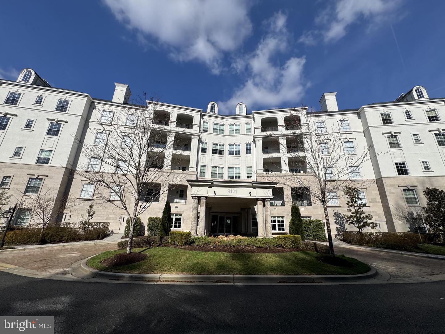 8121 River Road #424