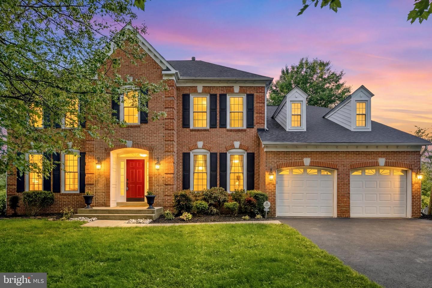 21527 Fox Field Circle