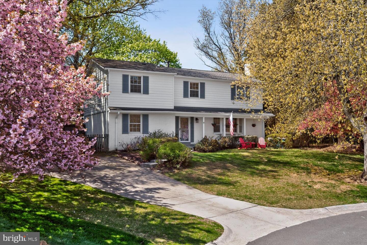 7 Greenlane Court, Potomac