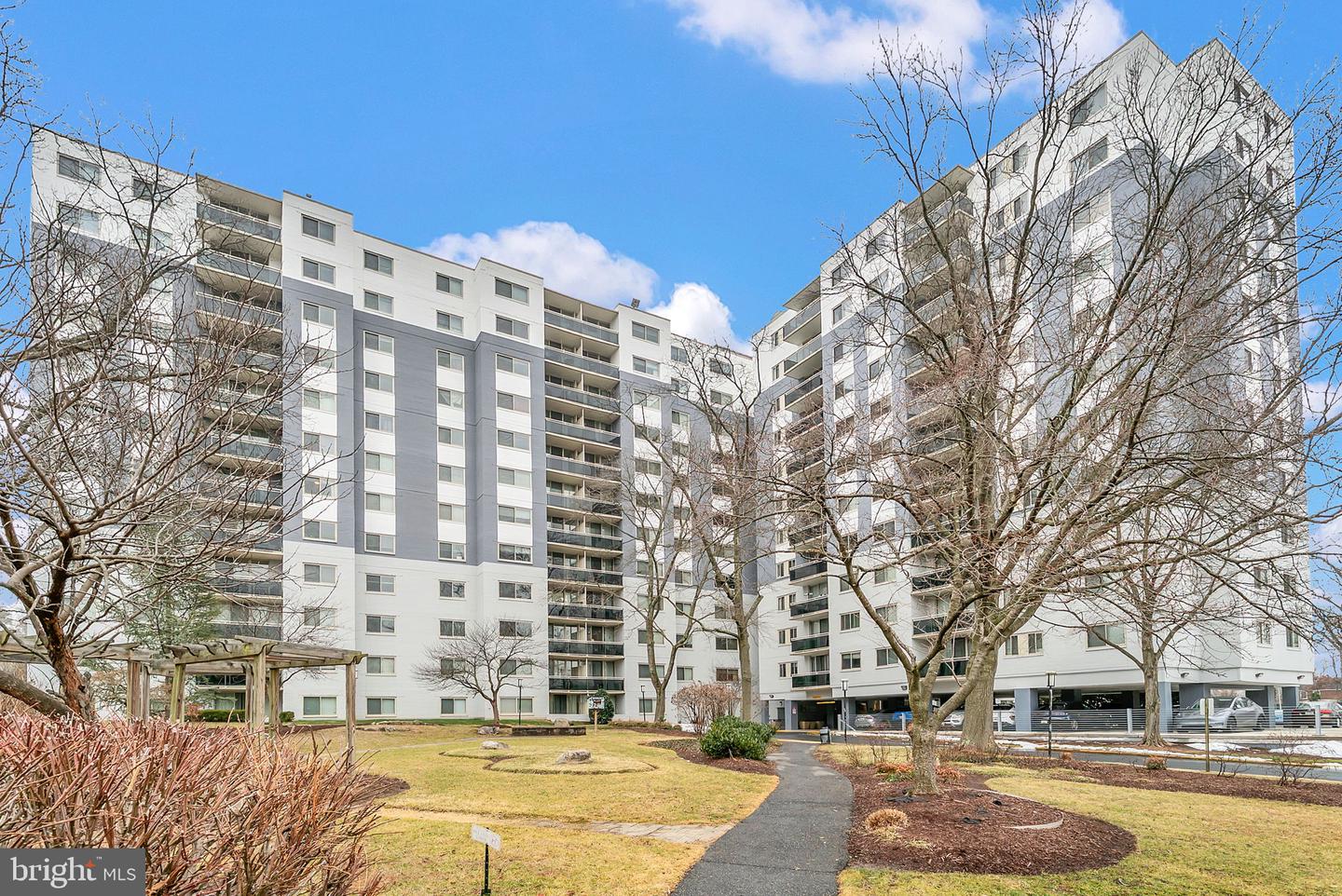 7333 New Hampshire Avenue #1220w, Takoma Park