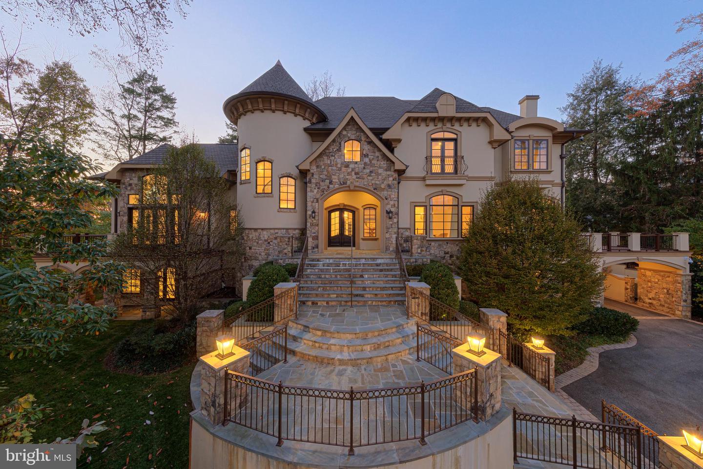 8710 Fernwood Road, Bethesda