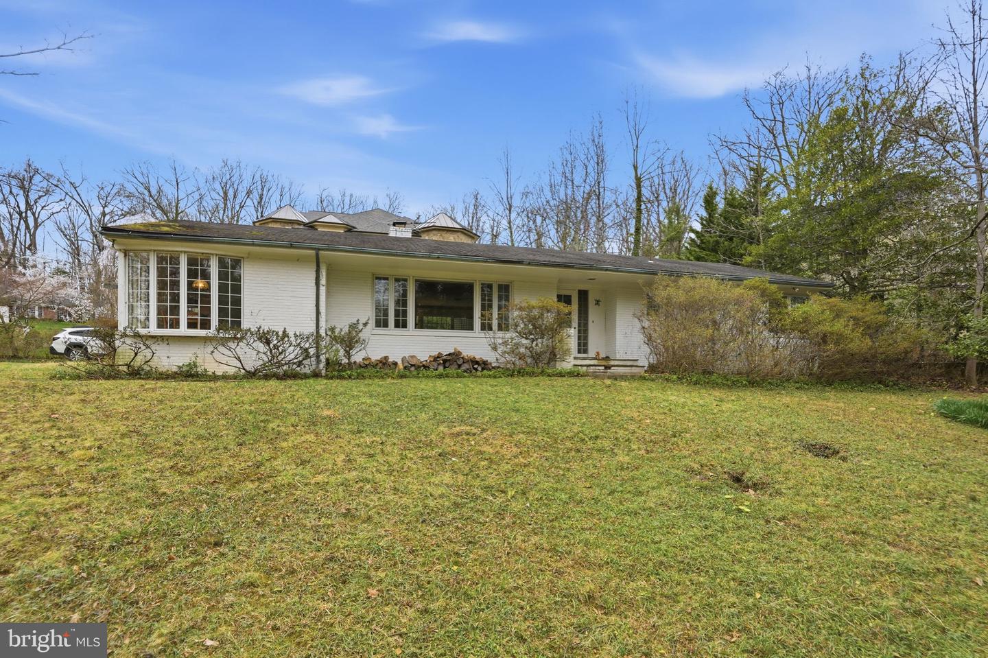 9010 Bradgrove, Bethesda