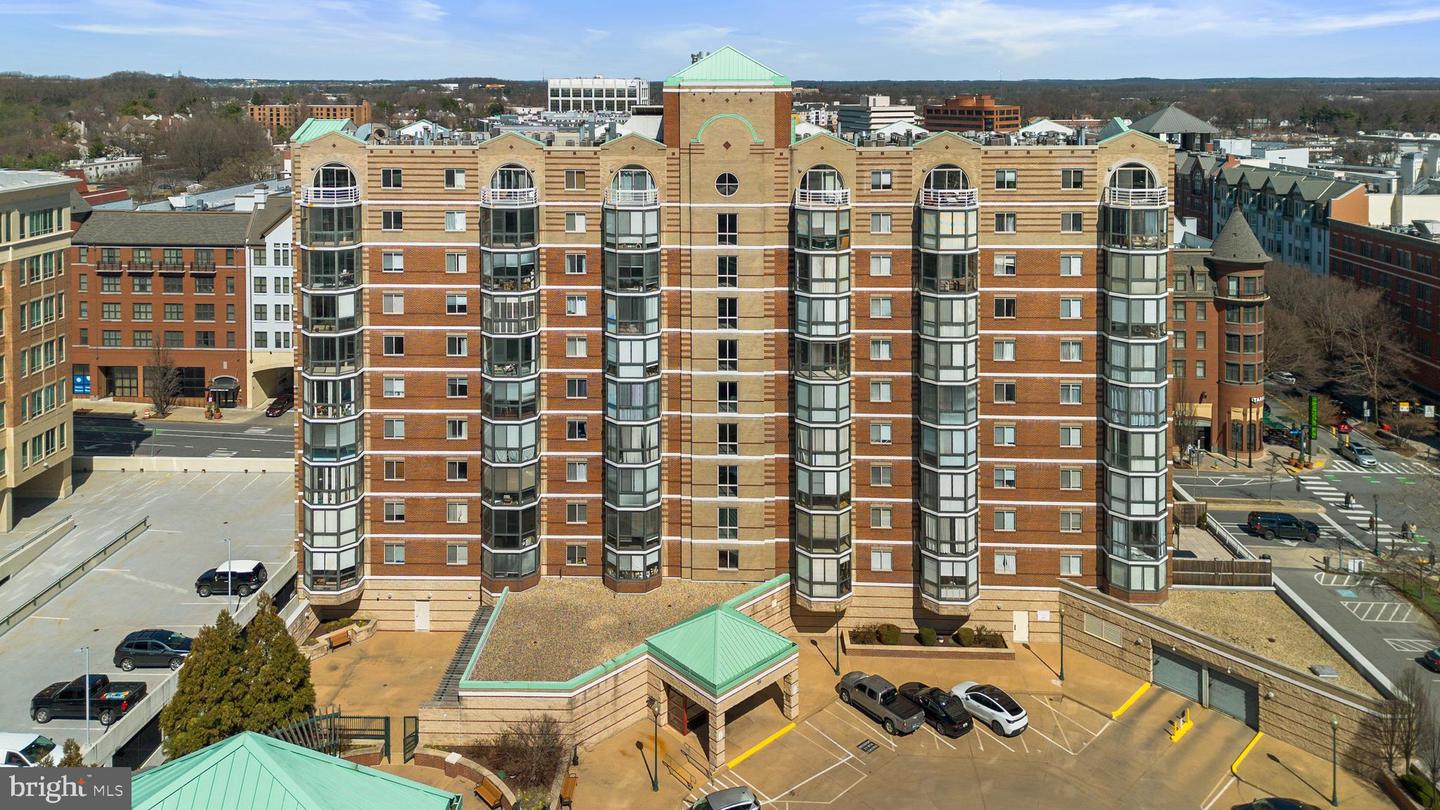 24 Courthouse Square #611, Rockville