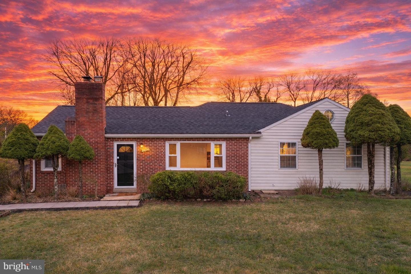 9804 Highview Avenue, Damascus