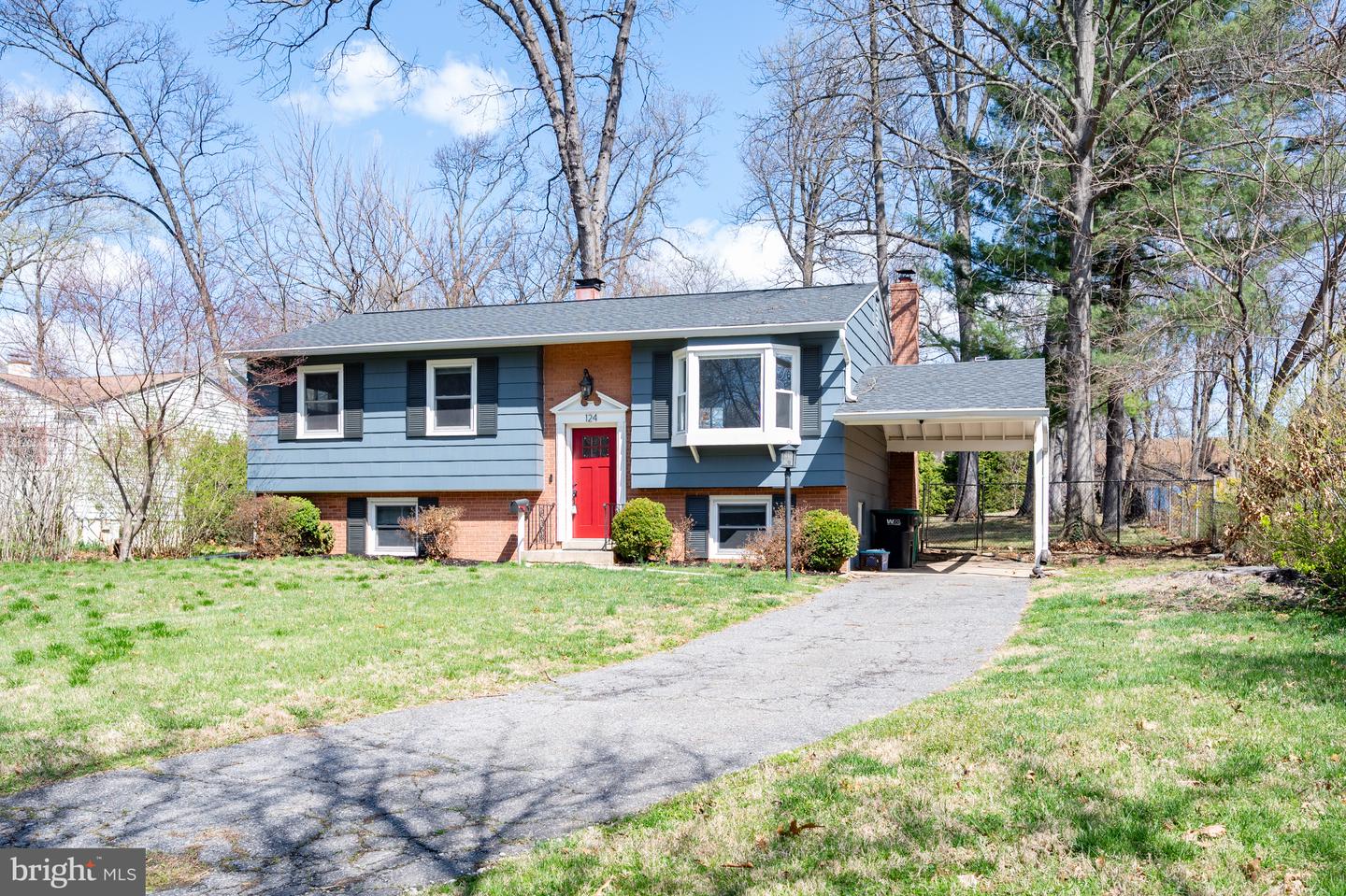 124 Woodland Road, Gaithersburg