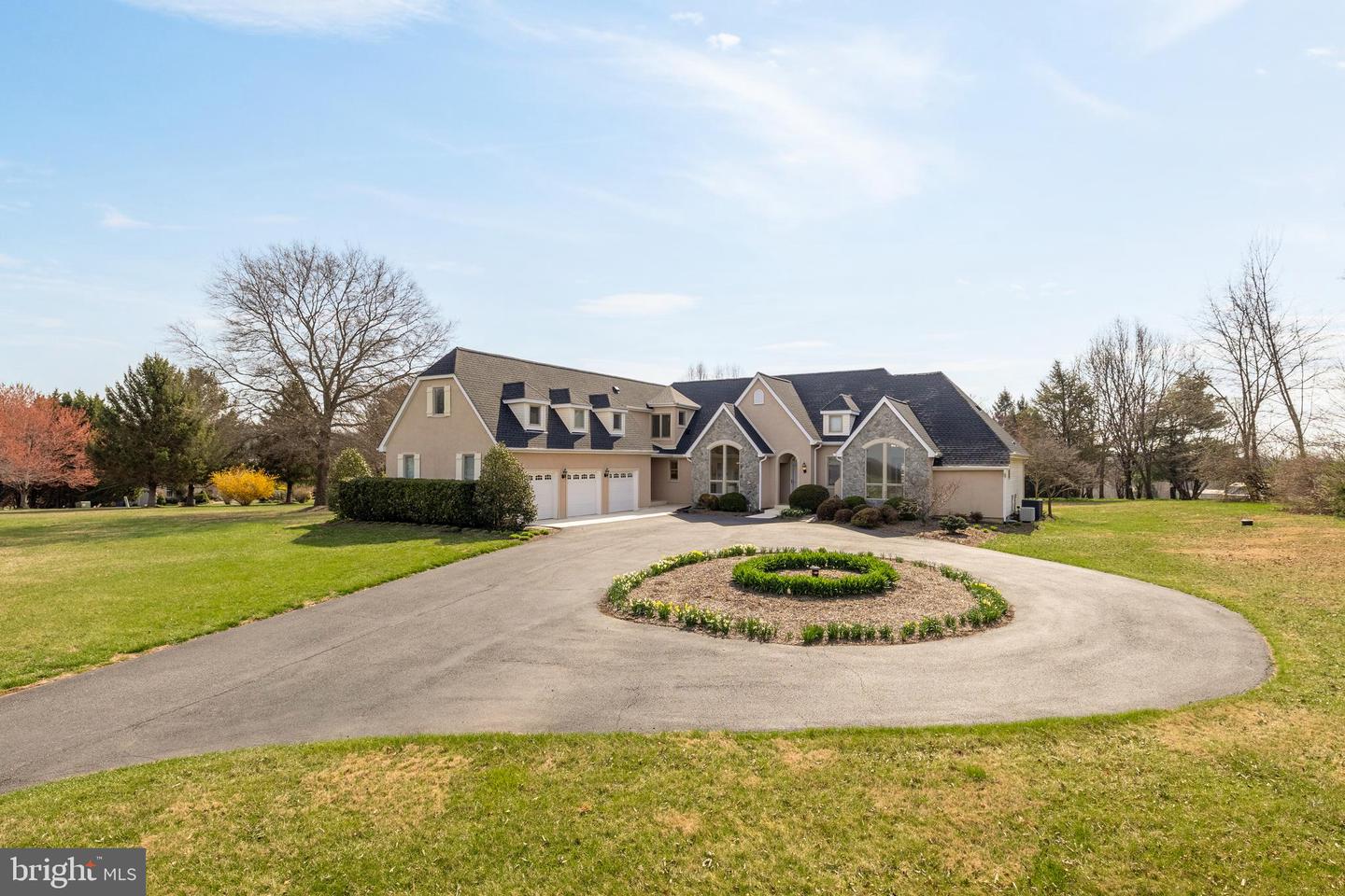 20407 Peach Tree Road, Dickerson