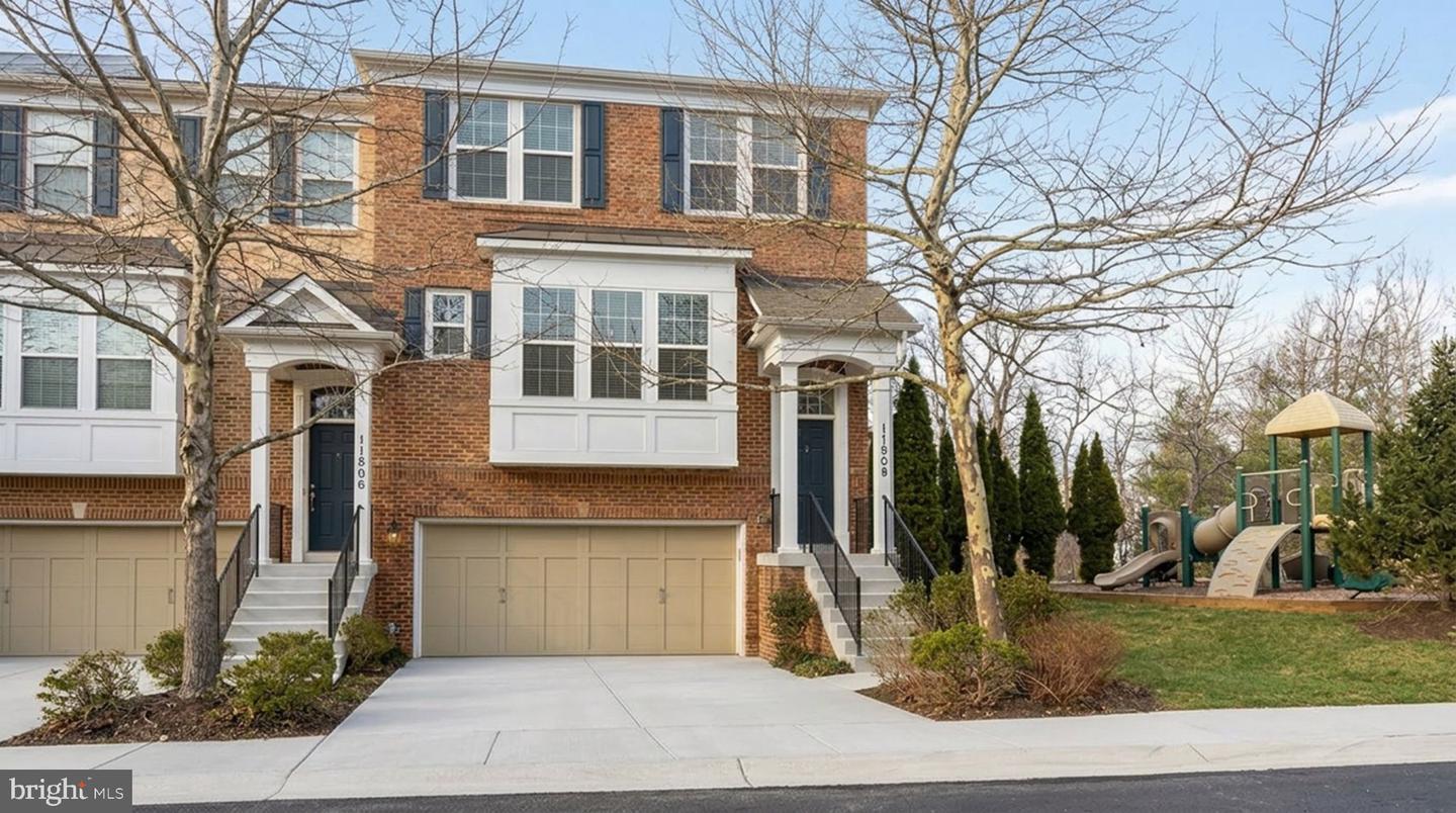 11808 Mango Lane