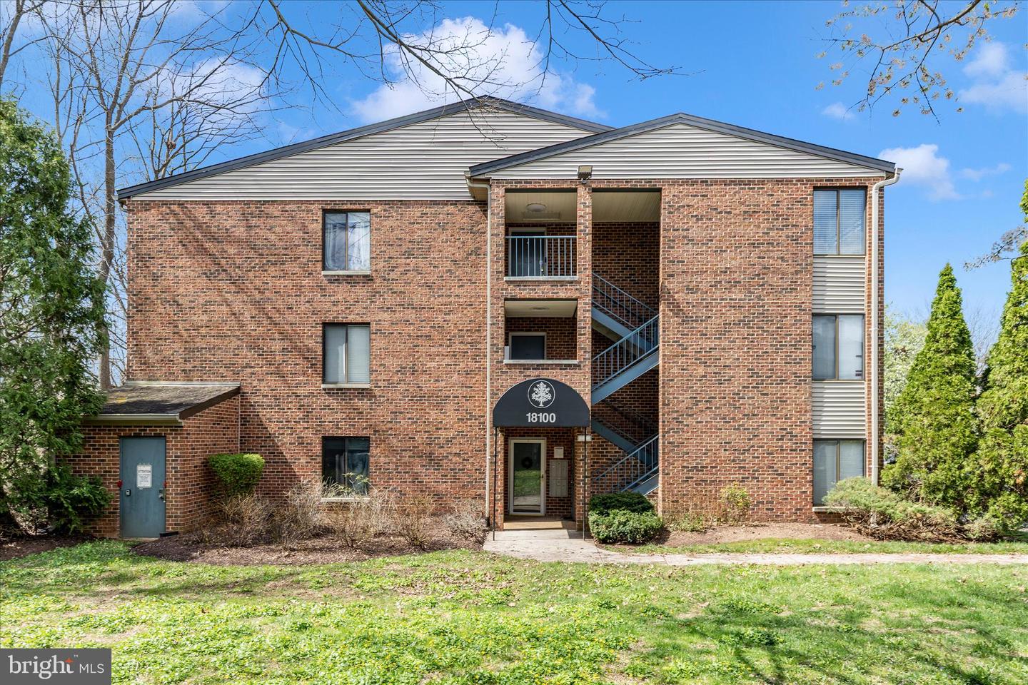 18100 Chalet Drive #13-301