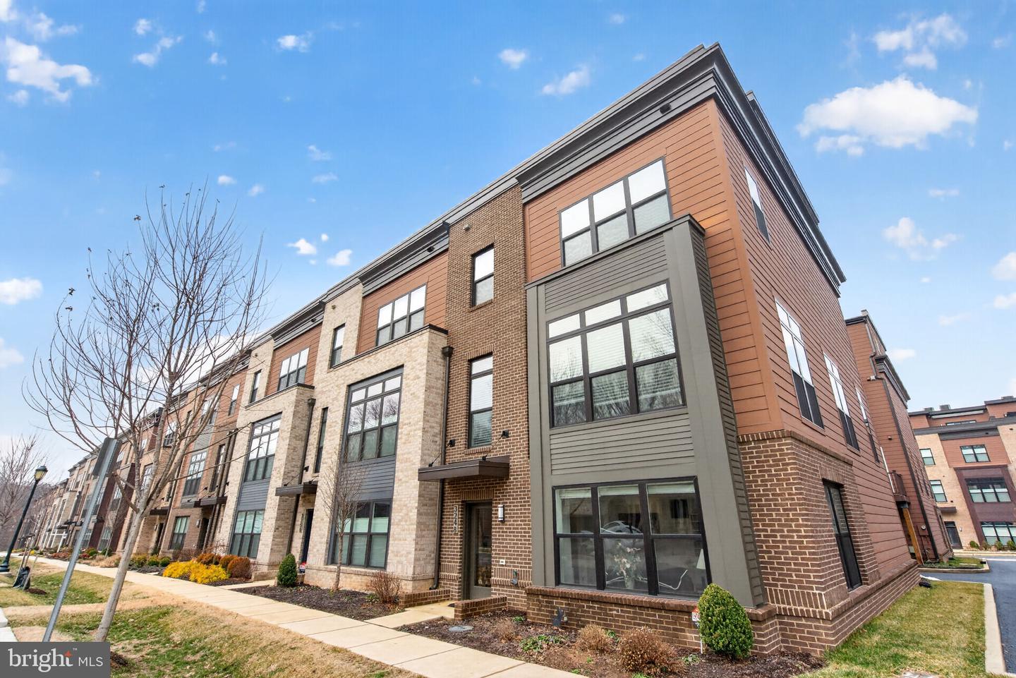 3248 Royal Fern Place