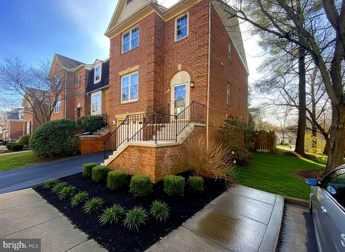 10101 Galsworthy Place, Bethesda