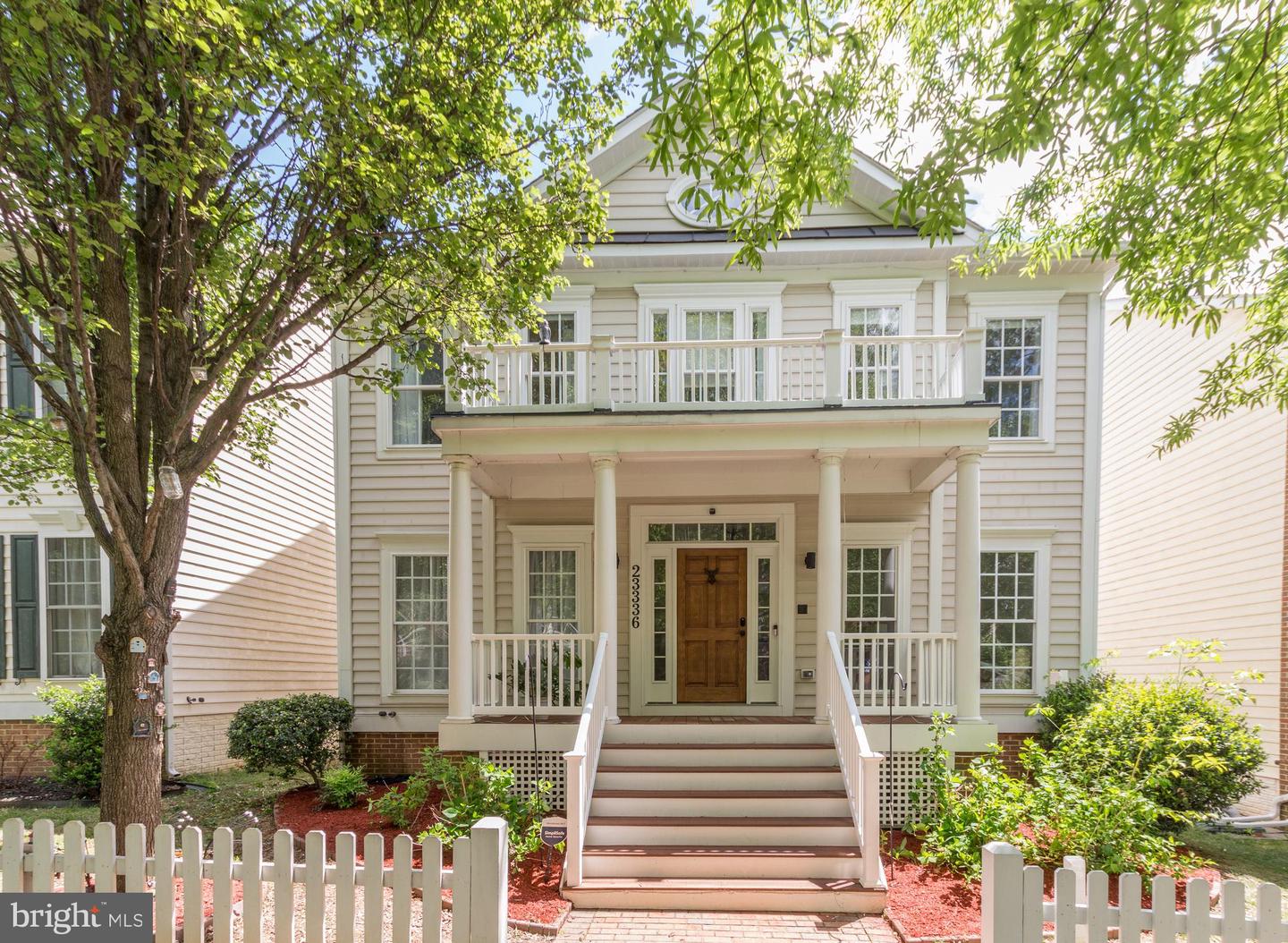 23336 Rainbow Arch, Clarksburg