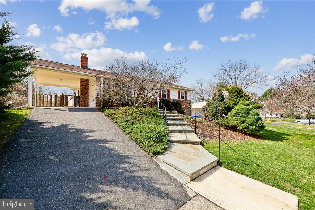 11924 Fernshire Road, Gaithersburg