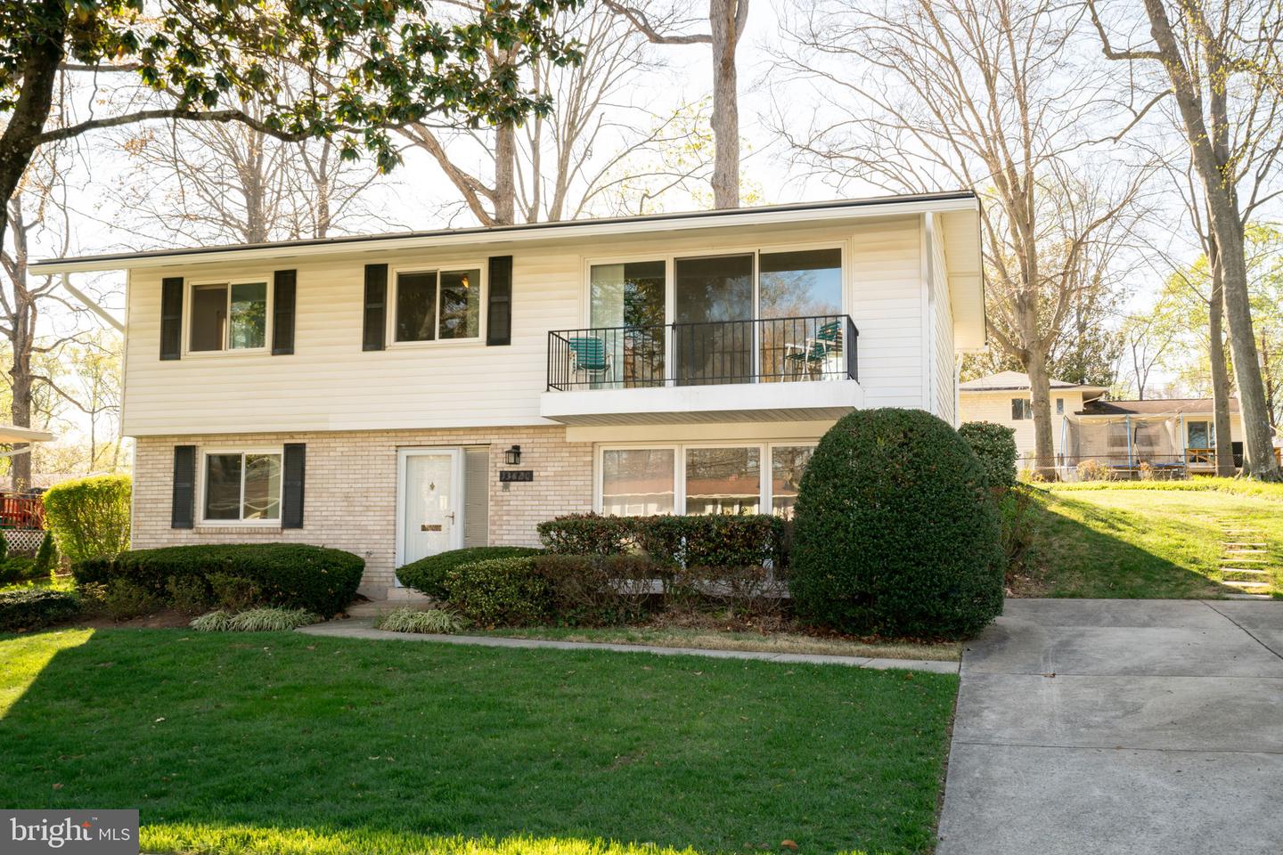 13820 Arctic Avenue, Rockville