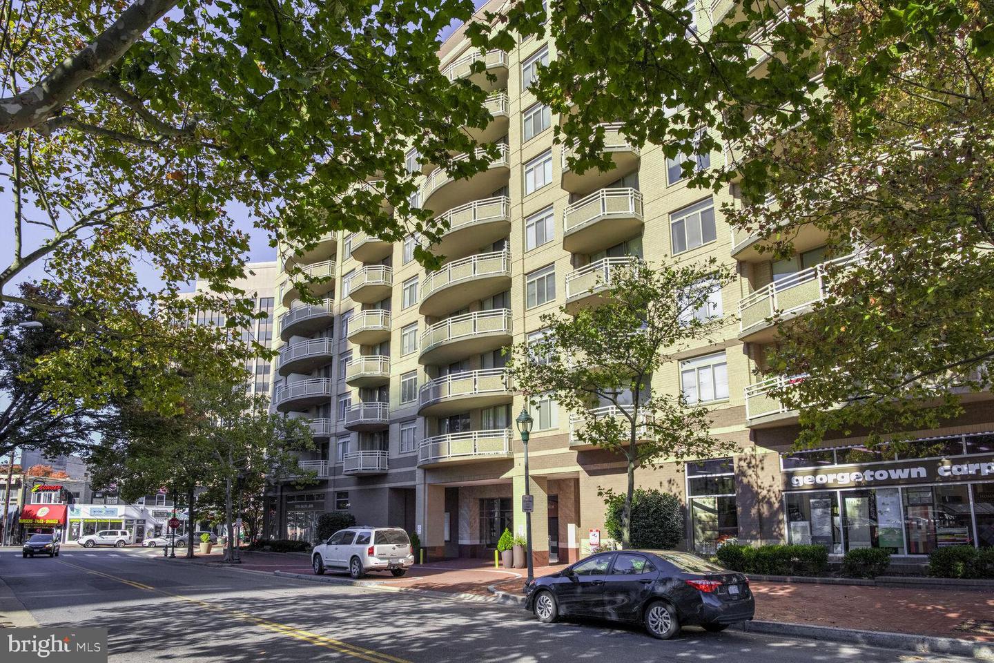 4801 Fairmont Avenue #904, Bethesda