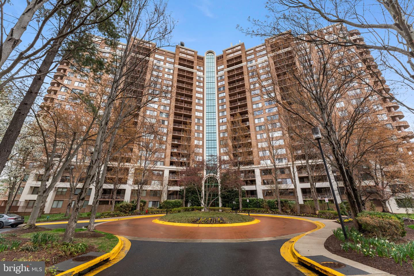 10101 Grosvenor Place #1808, Rockville