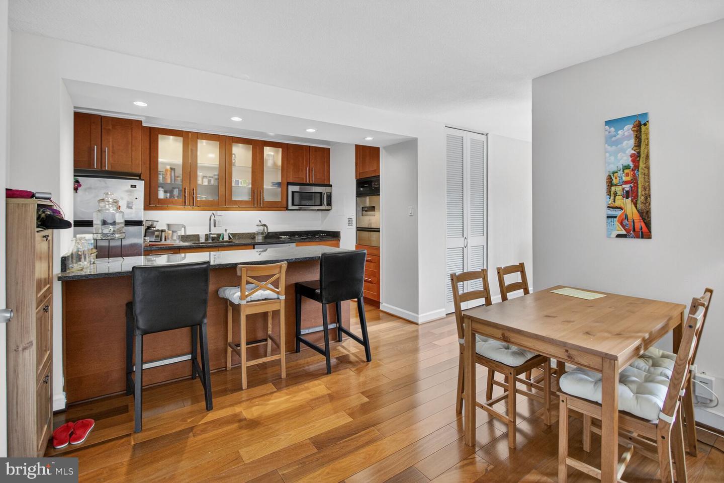 4515 Willard Avenue #702s