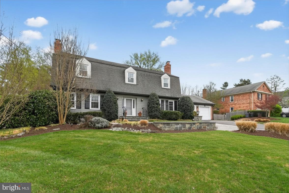 9325 Renshaw Drive, Bethesda