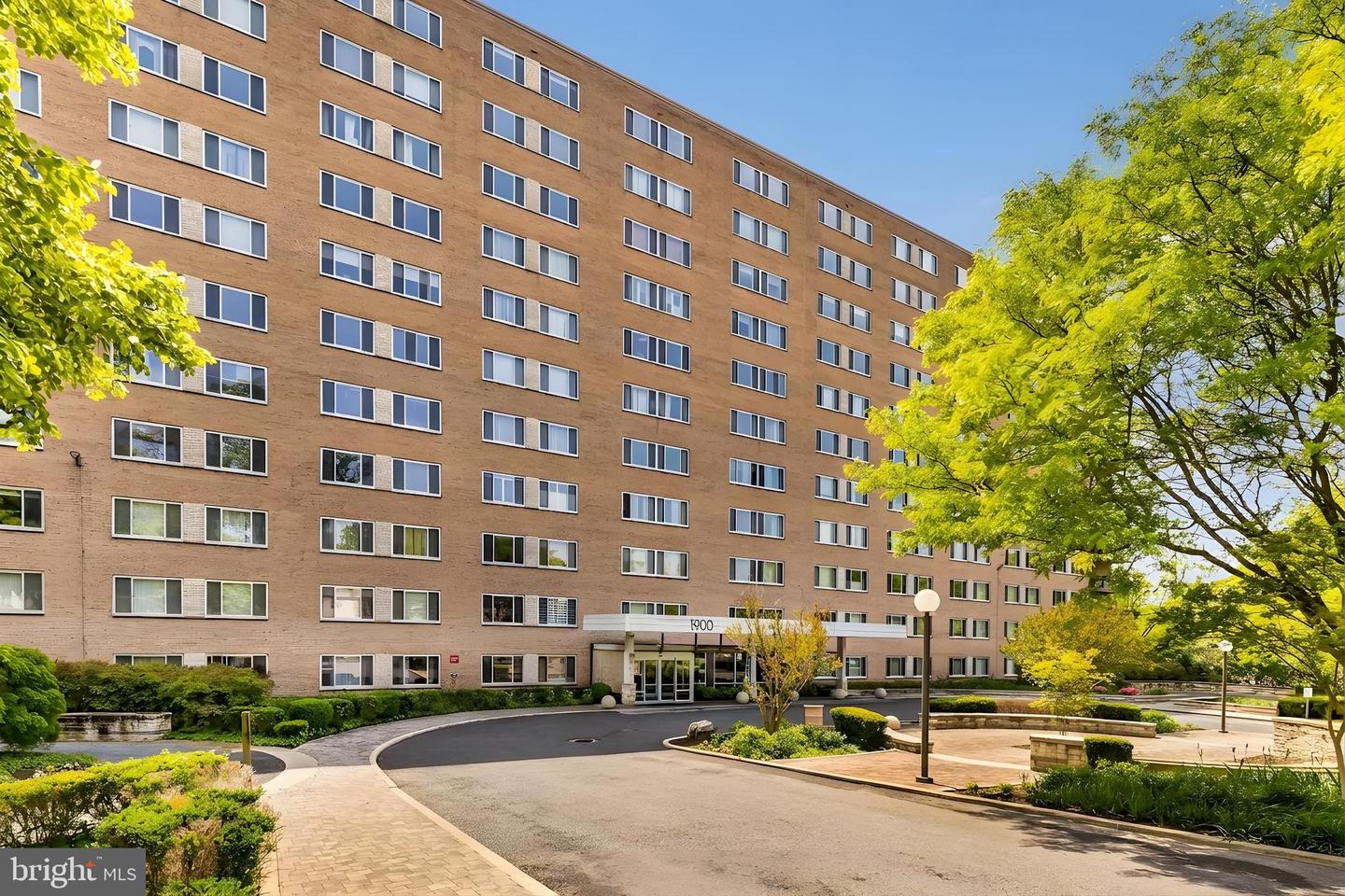 1900 Lyttonsville Road #818