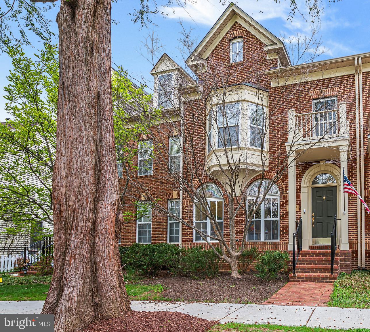 207 Creek Valley Lane, Rockville