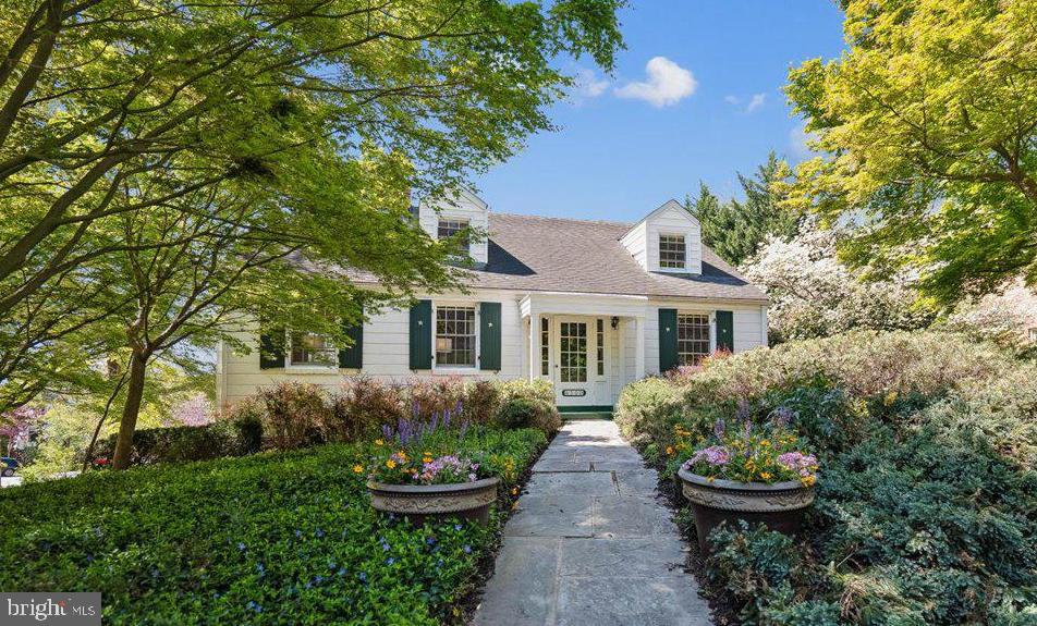 6500 Brookes Hill Court, Bethesda