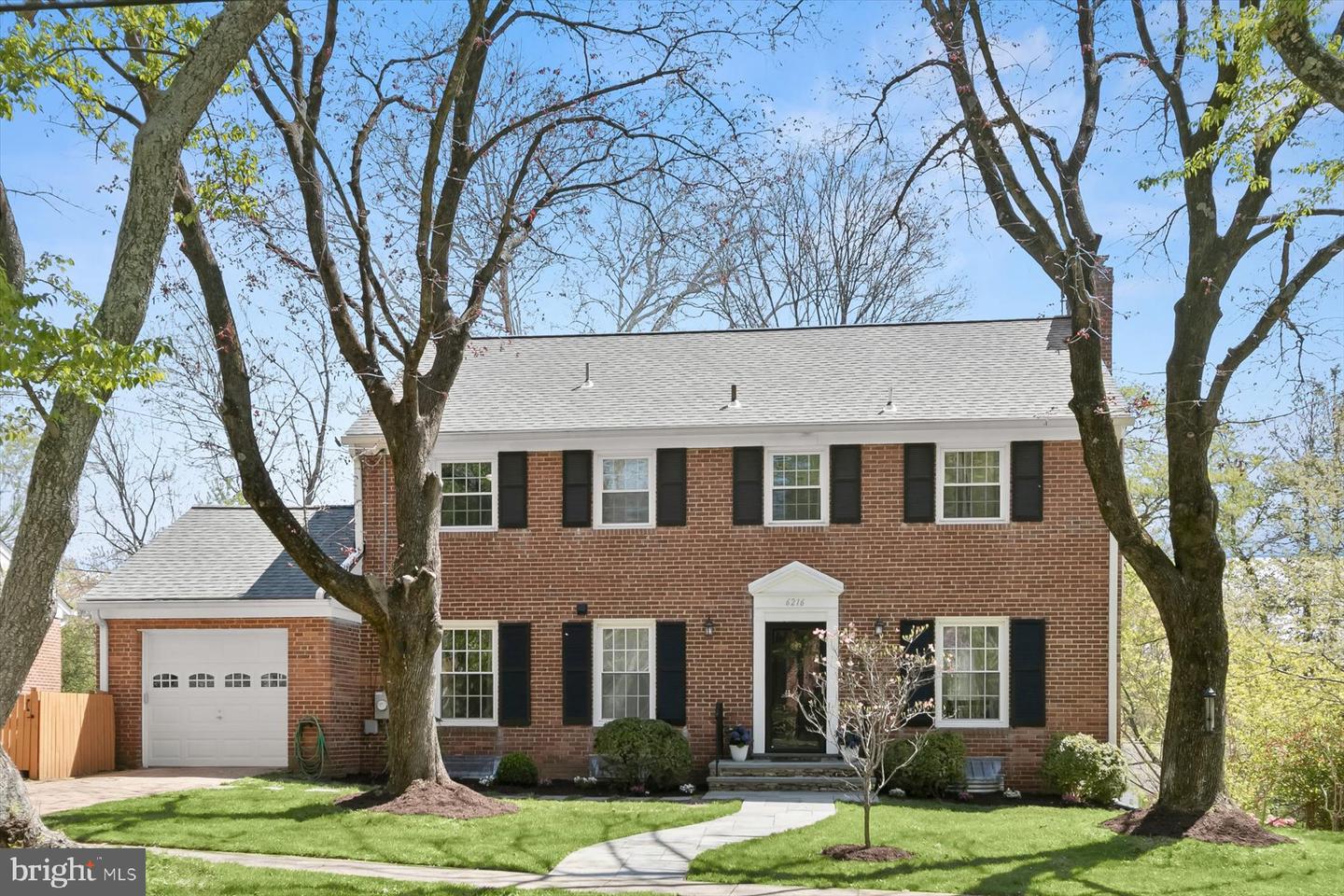 6216 Hollins Drive, Bethesda