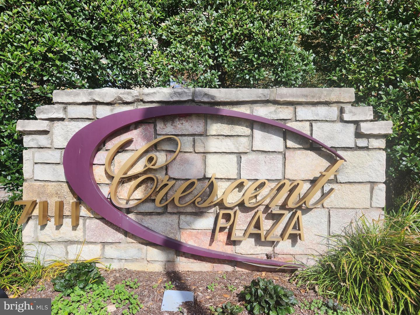 7111 Woodmont Avenue #514