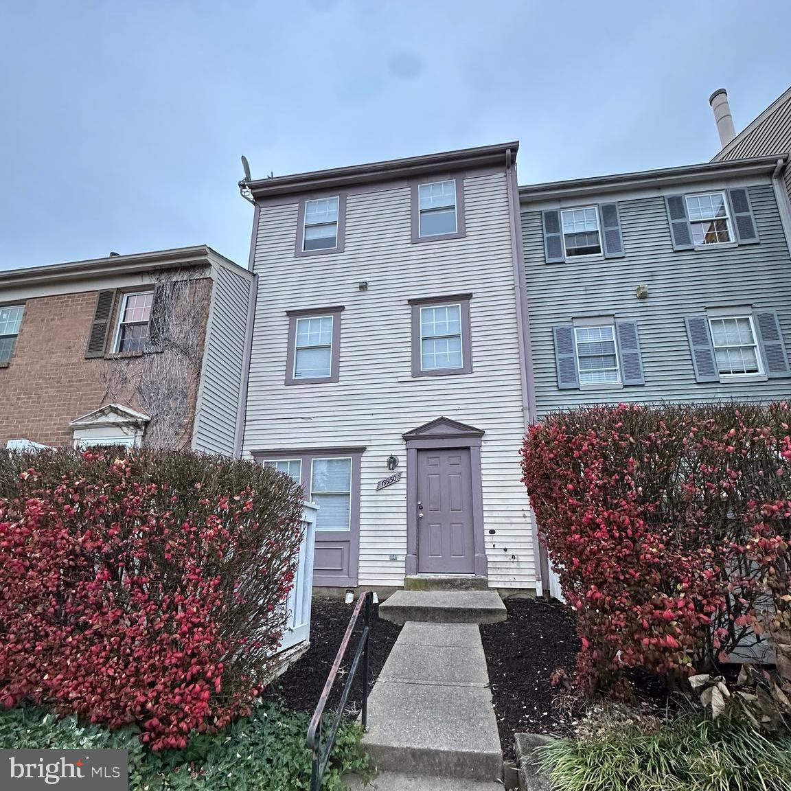 19950 Appledowre Circle #394, Germantown
