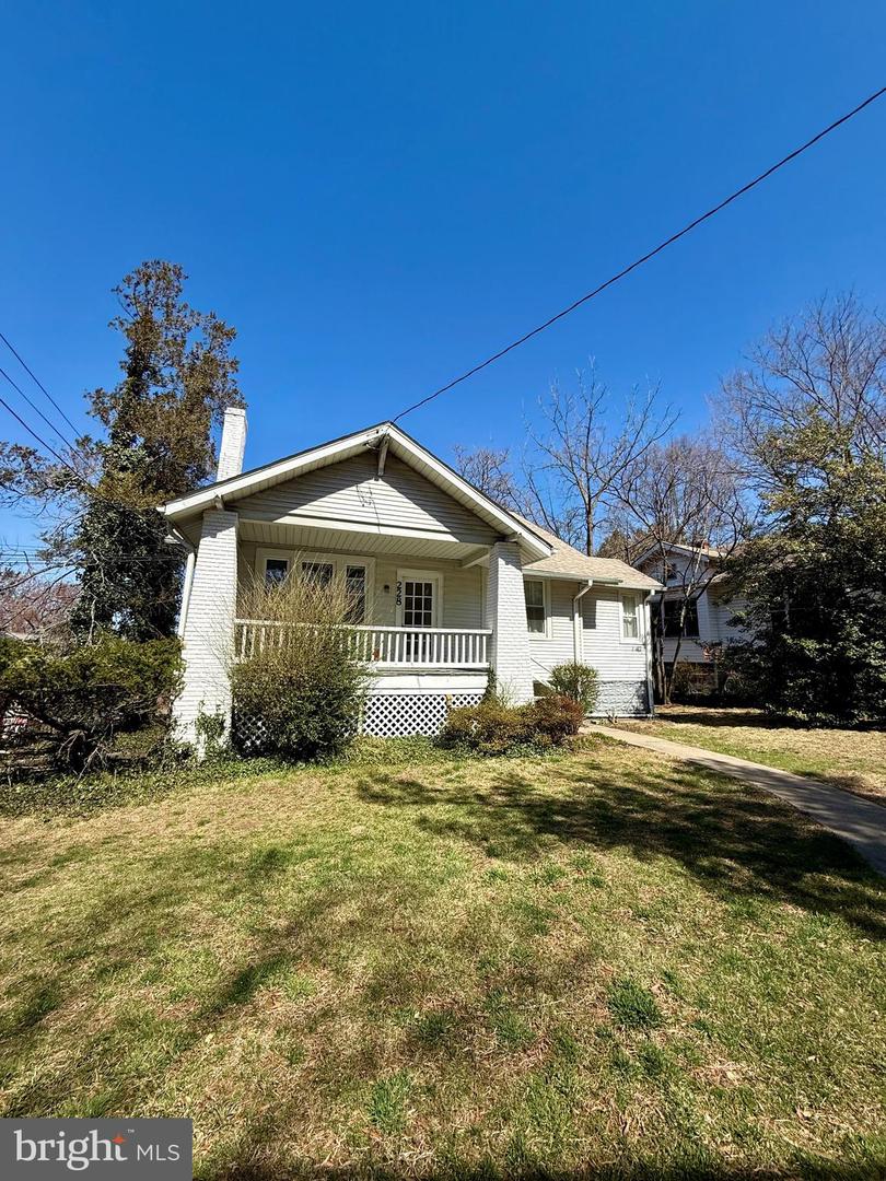 228 Manor Circle
