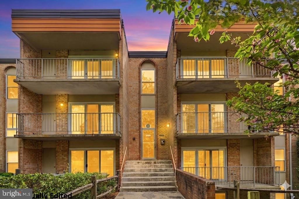 11911 Parklawn Drive #301