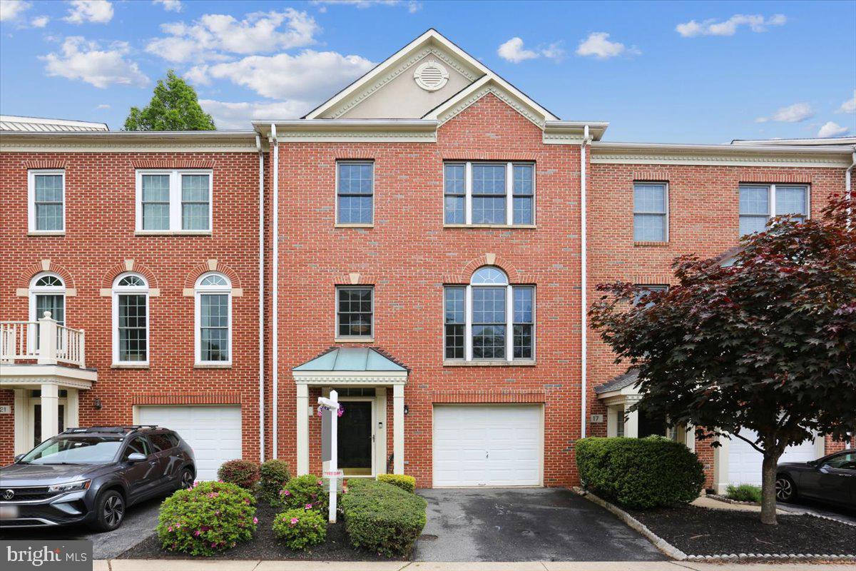19 Blue Hosta Way, Rockville