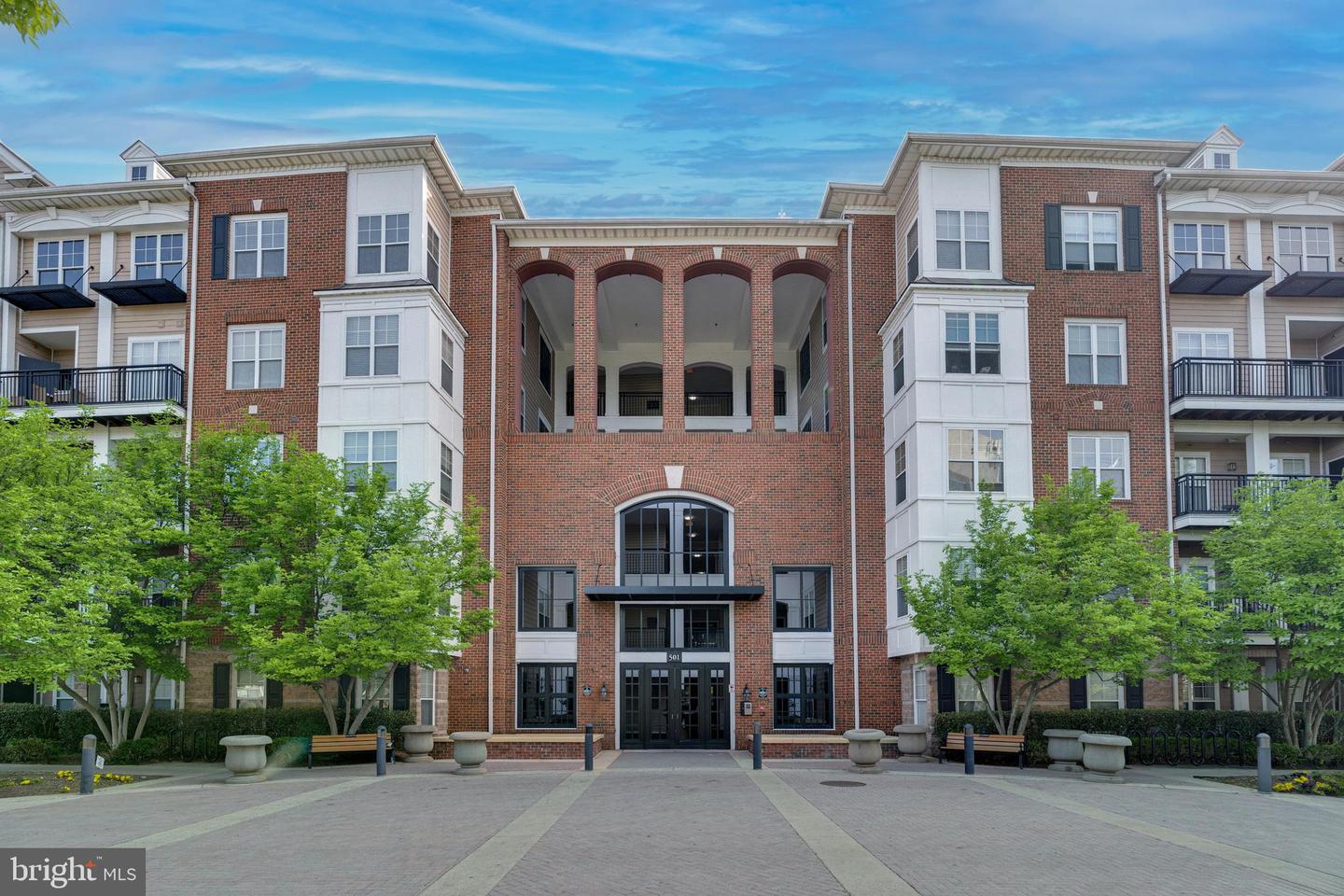501 Hungerford Drive #462