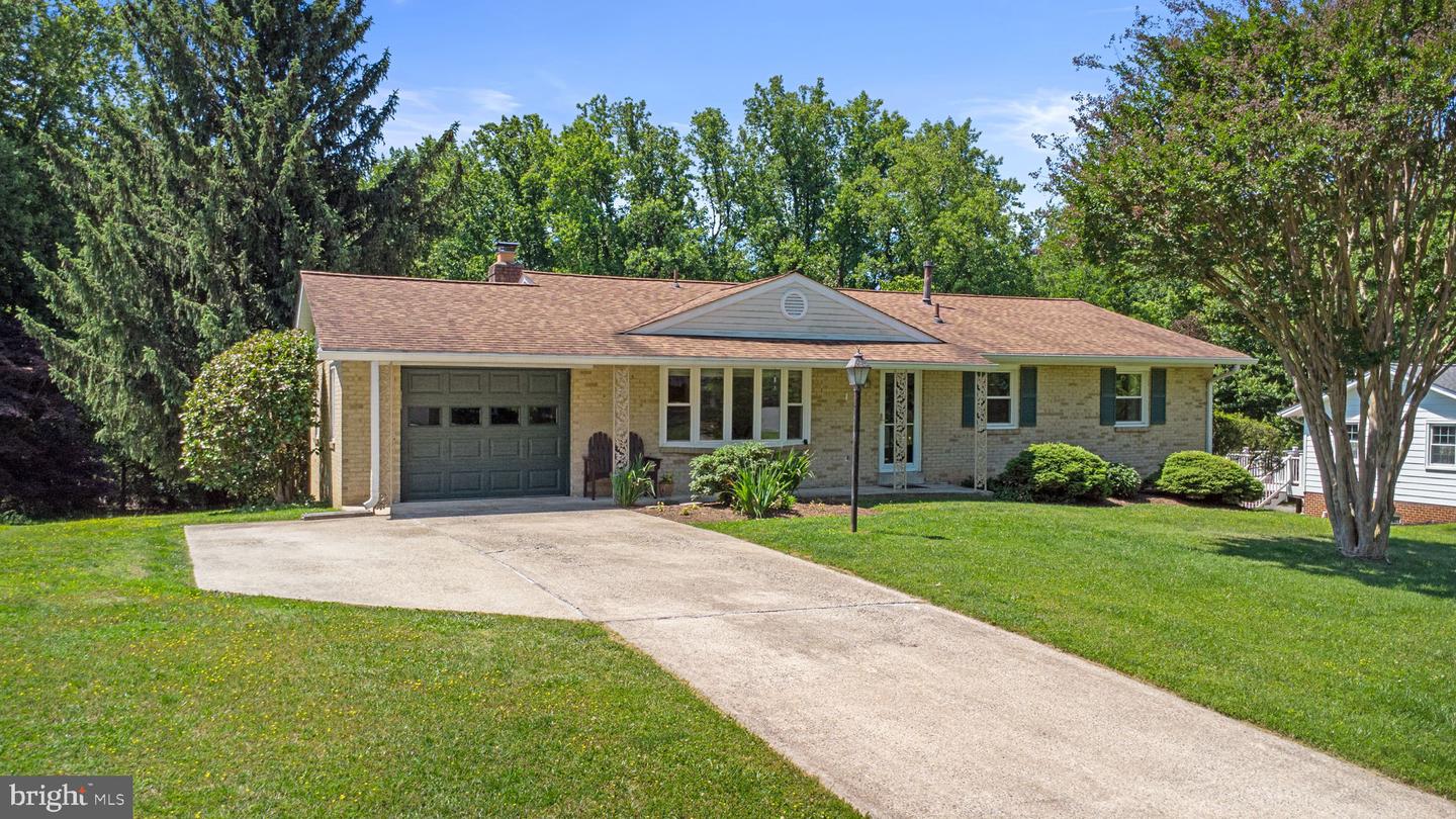 9008 Edgewood Drive