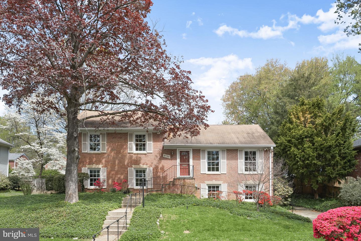 9720 Byeforde Road, Kensington