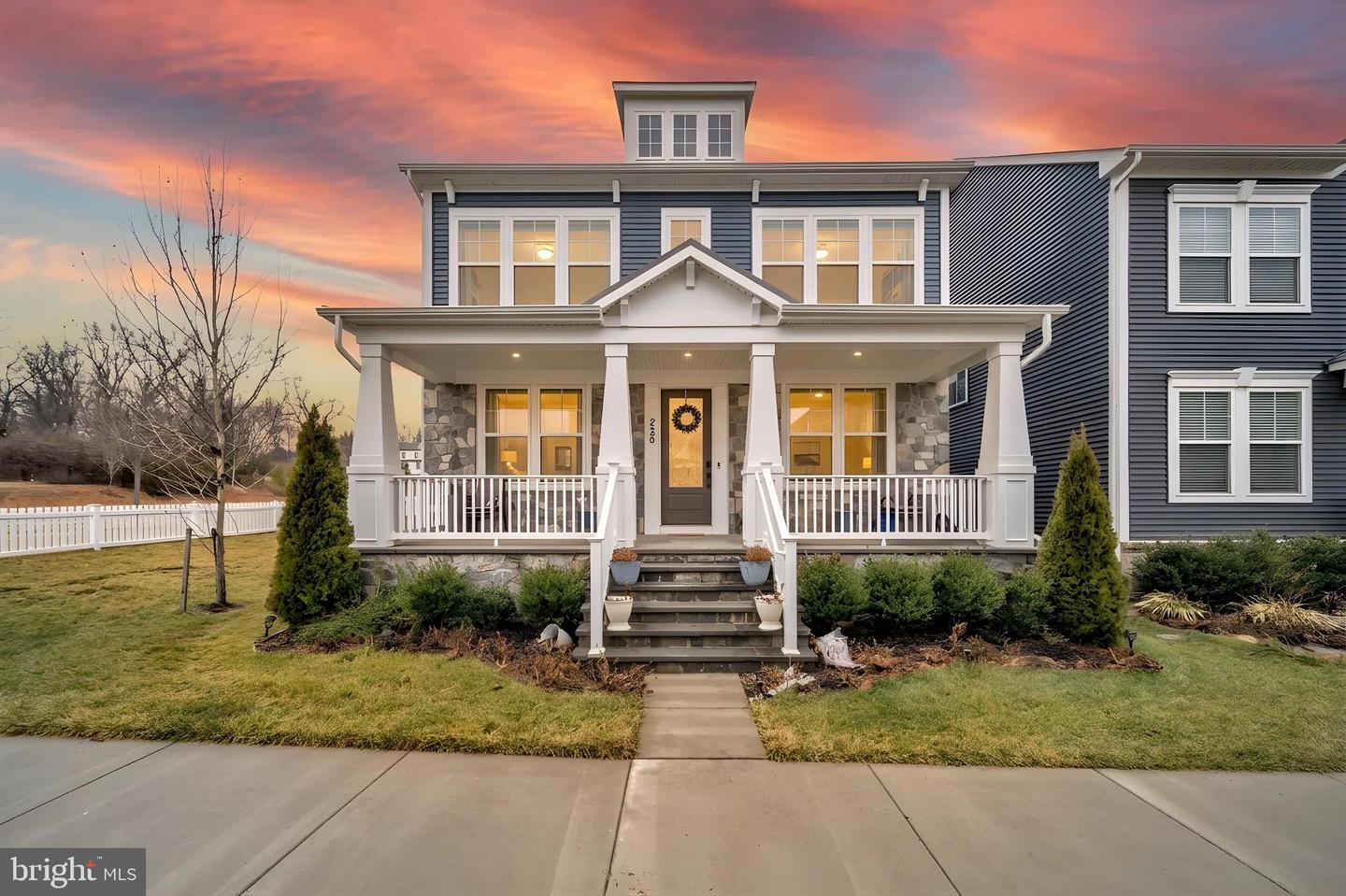 226 Redpoll Alley, Clarksburg