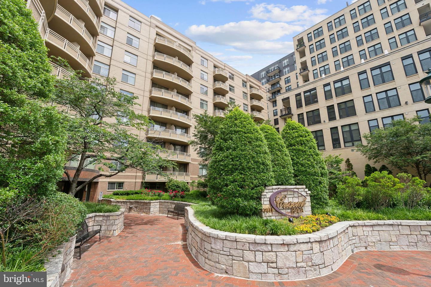 7111 Woodmont Avenue #316