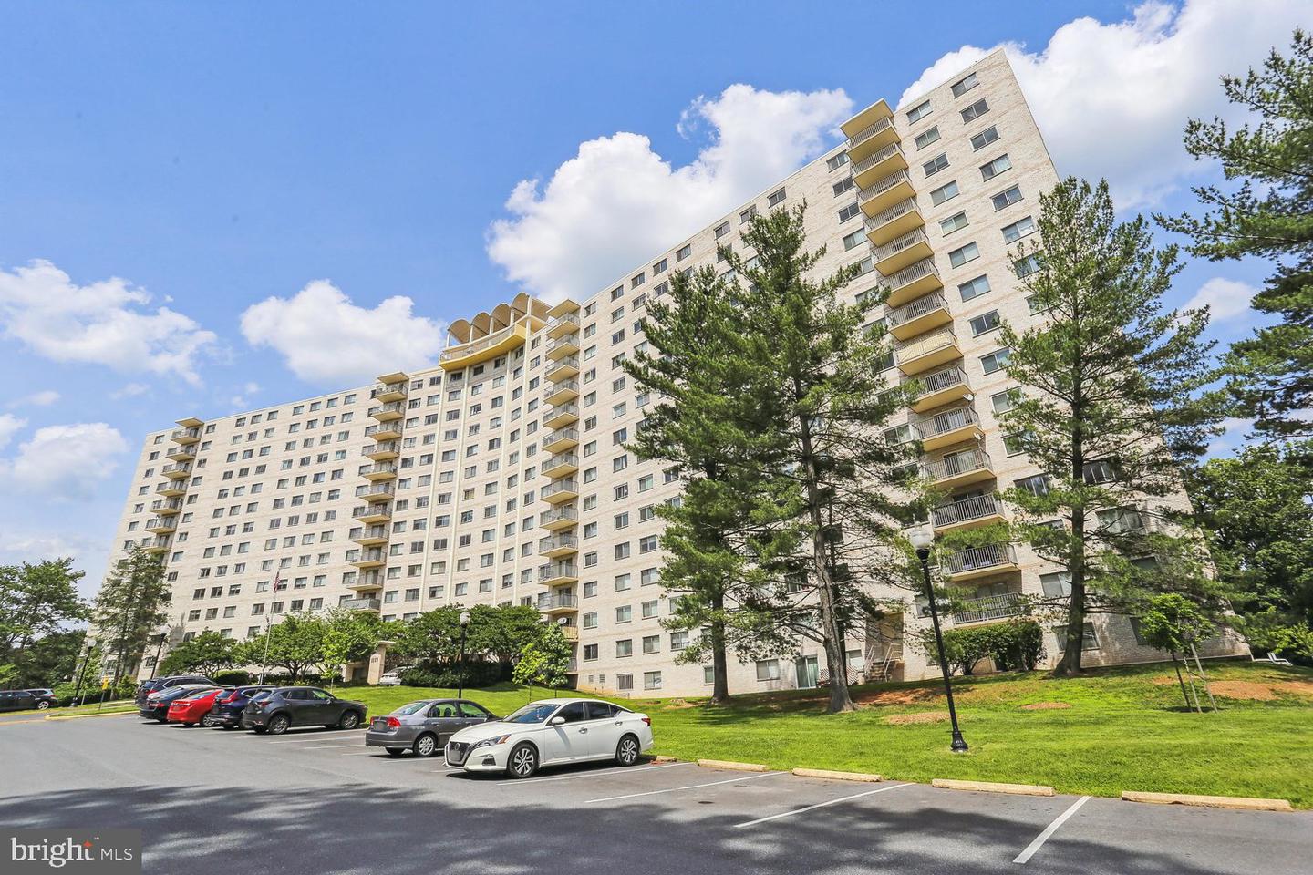 1121 University Boulevard W #1111