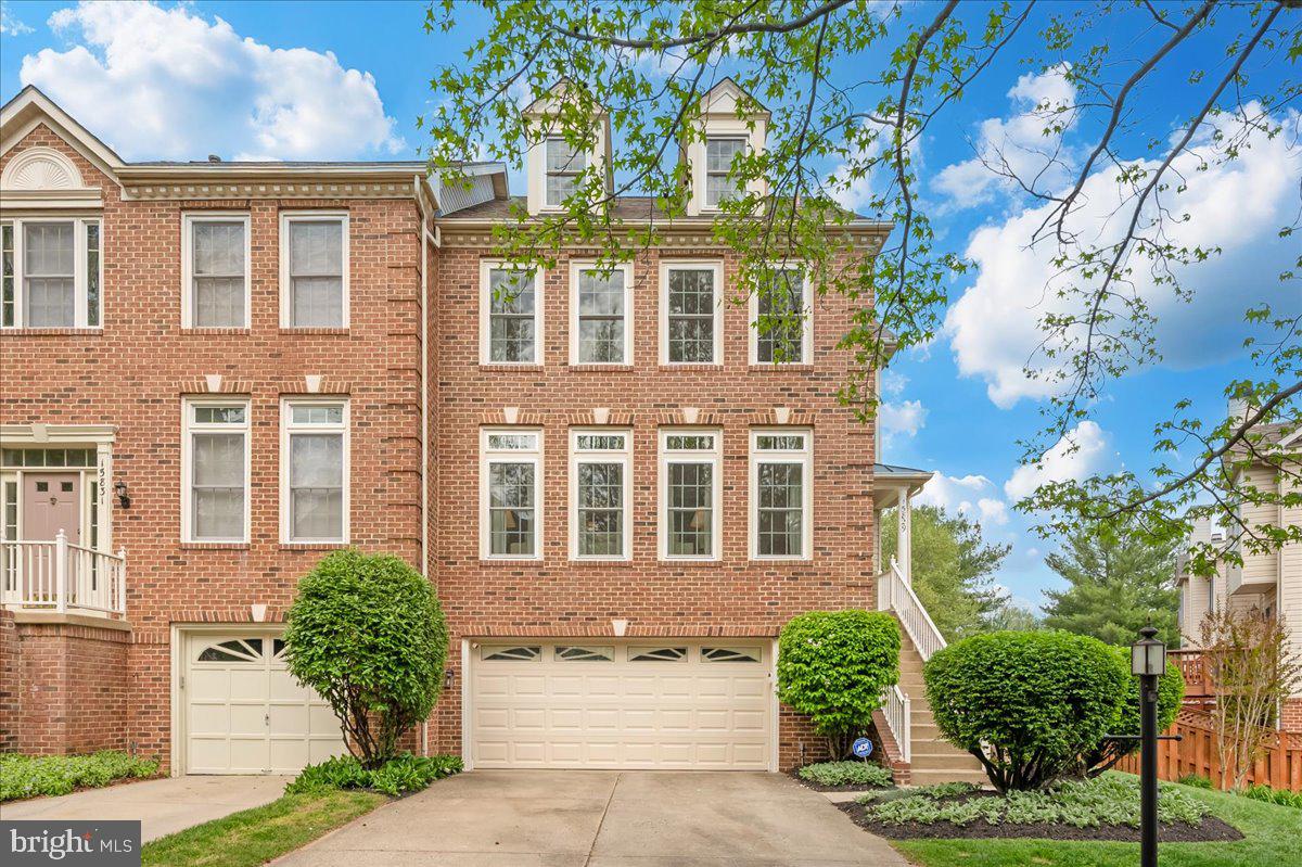 15829 Glacier Court, North Potomac