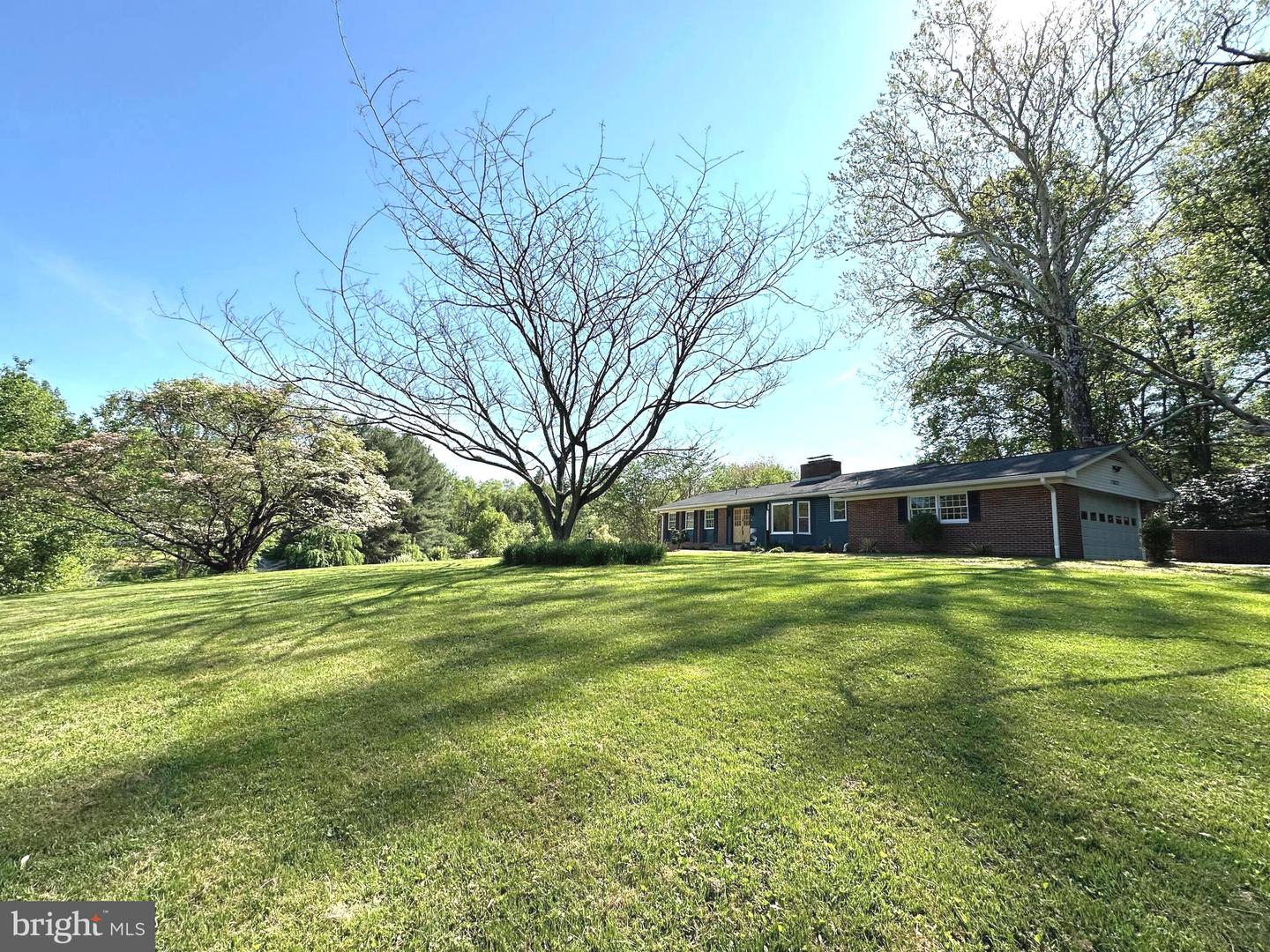 17821 Pond Road, Ashton