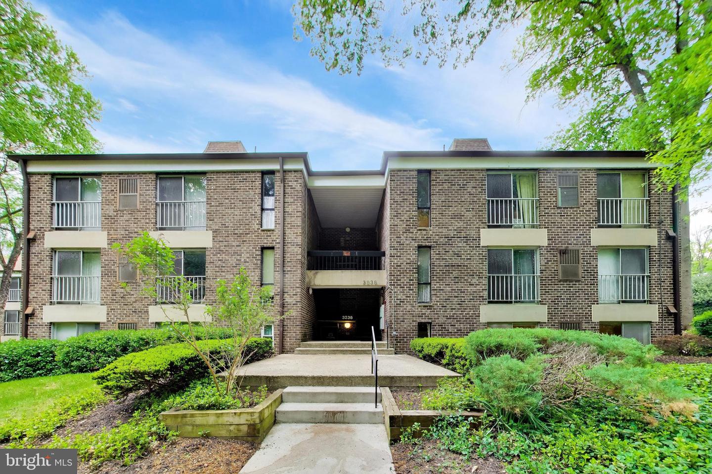 3238 Hewitt Avenue #5-1b, Silver Spring