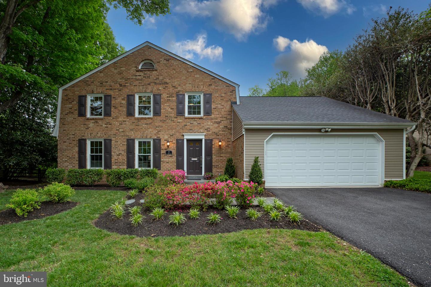 7 Old Creek Court, Potomac