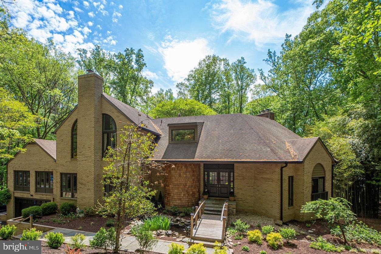 9124 Vendome Drive, Bethesda