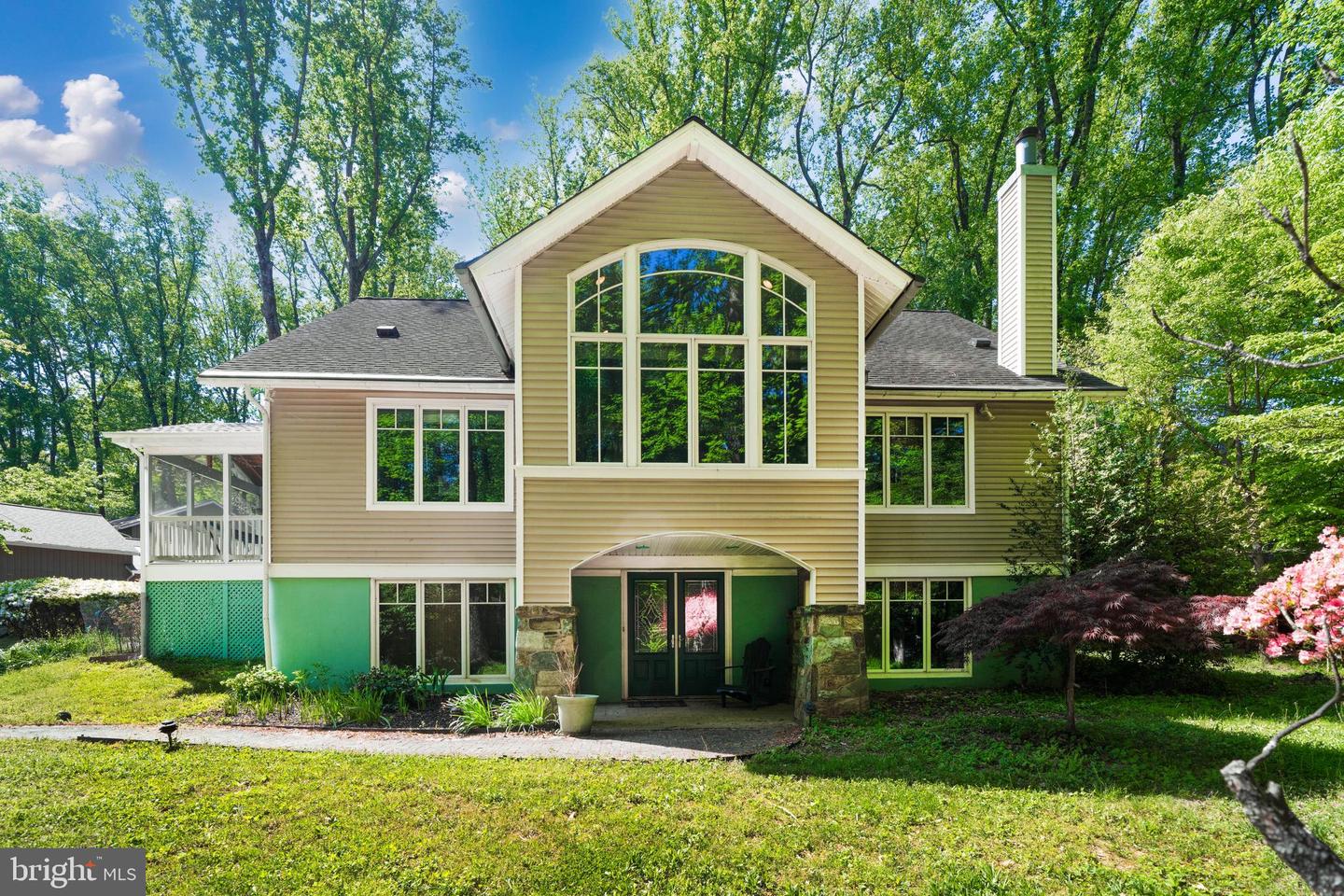 9328 Garden Court