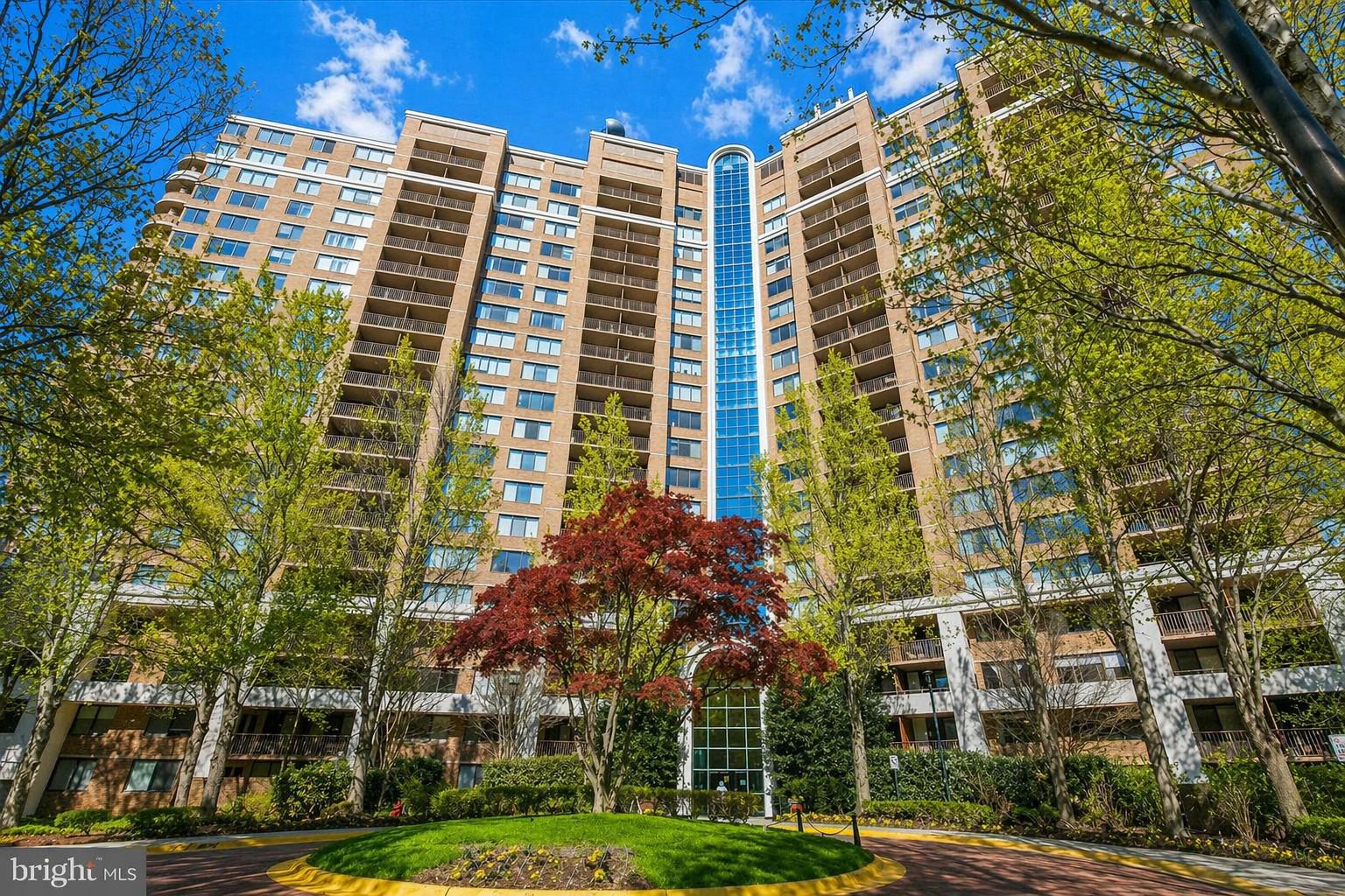 10101 Grosvenor Place #614