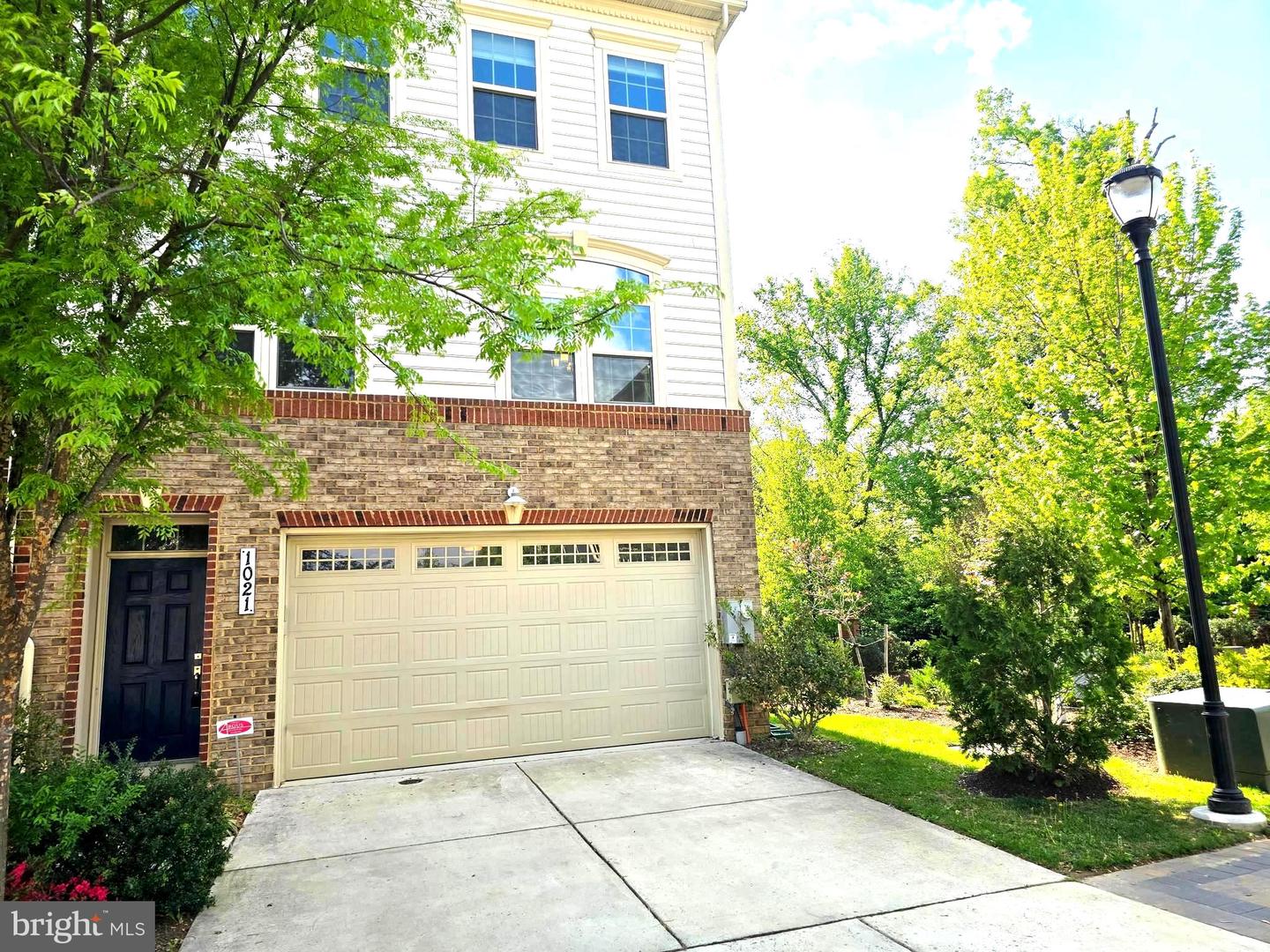 1021 Mutual Place